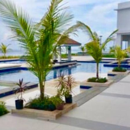 Dreamlike Arterra Hotel-Apartment Cebu Seaside Lapu-Lapu City Bagian luar foto